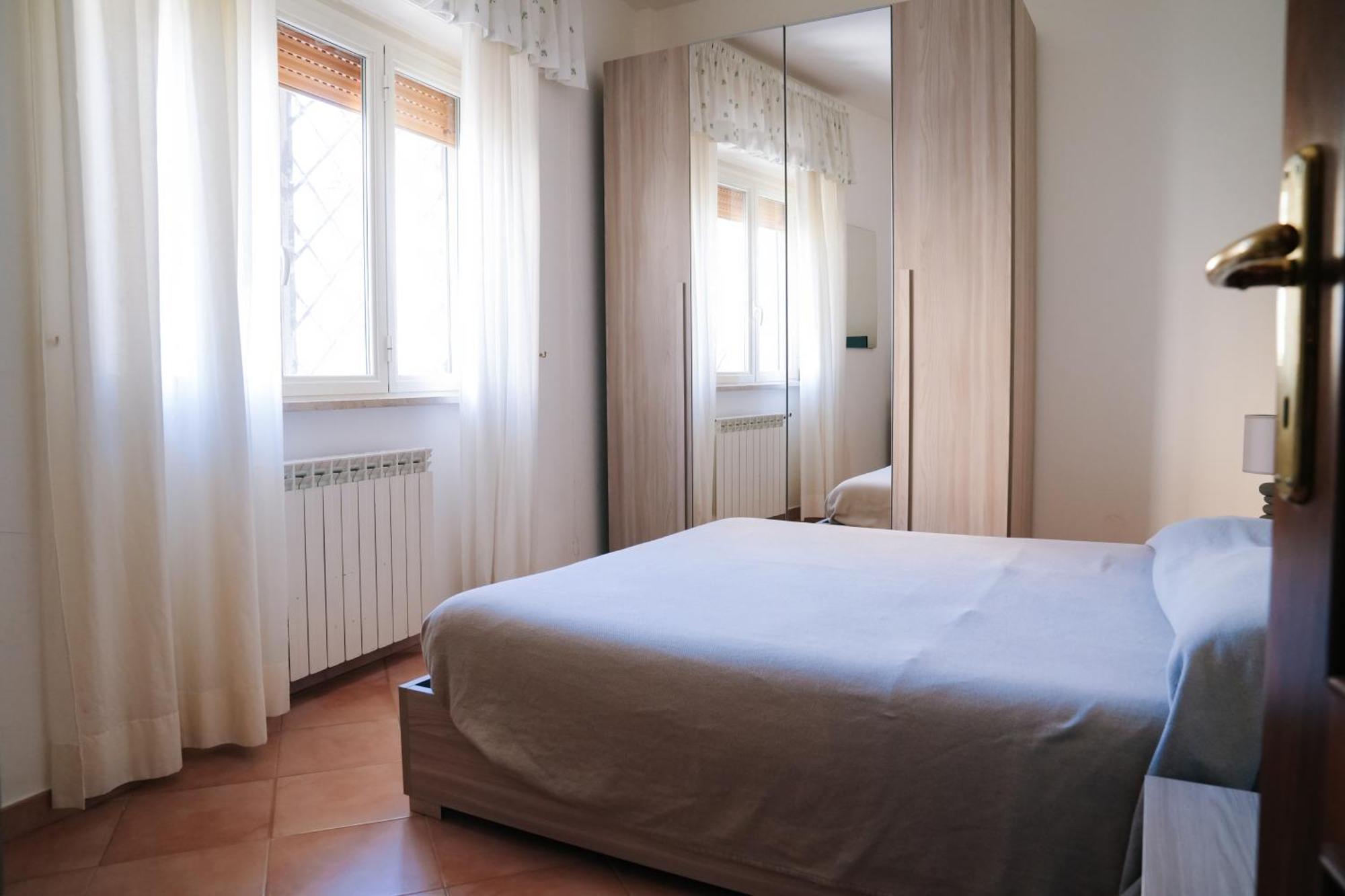 La Casa Di Flo Apartment Anzio Luaran gambar